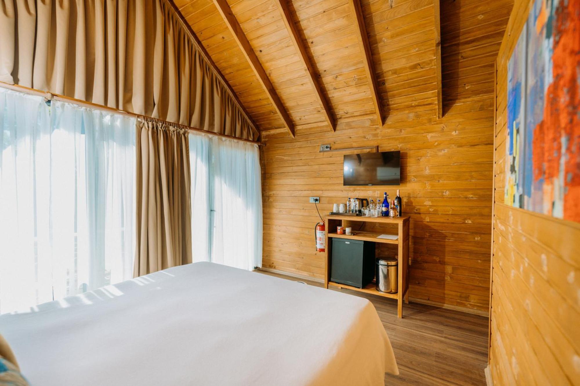 איזמיר Doors Urla Hotel & Bungalows מראה חיצוני תמונה